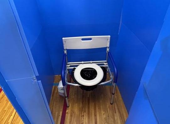 簡易トイレの便座の写真