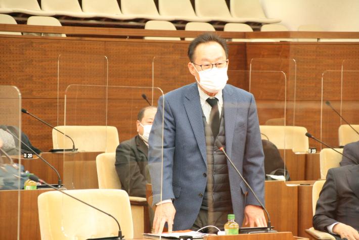 仙台市議会の男性代表者が冒頭あいさつしている
