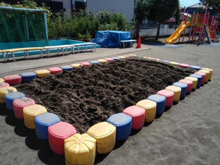 つつみ幼稚園砂場の写真