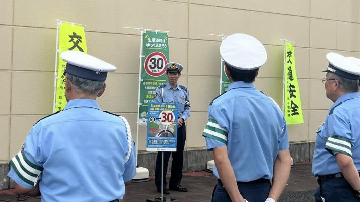 取手警察署交通課長の挨拶の様子
