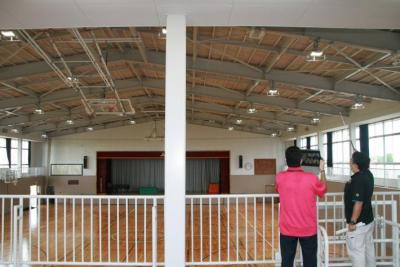 大規模改修によりLED照明になった藤代南中学校体育館