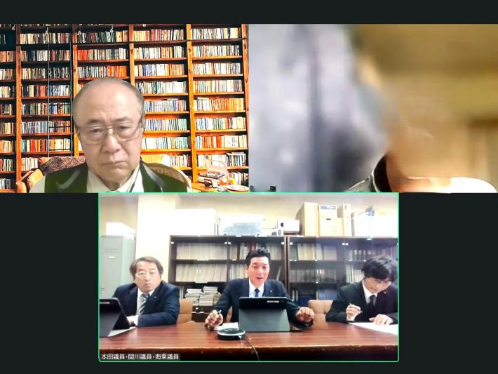 オンライン会議の画面に議員と市民が映っている
