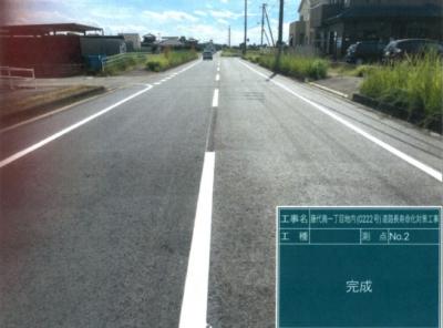 工事完了。530平米ほど舗装の打ち替えを行い、区画線も引き直し、すっかりきれいになりました。