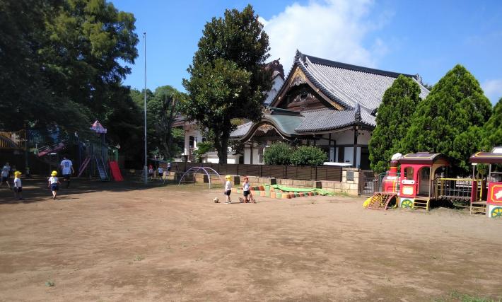 白山幼稚園園庭の写真