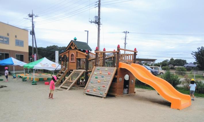 取手幼稚園園庭の大きな遊具