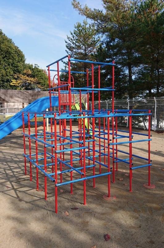 更新後の白山保育所ジャングルジム