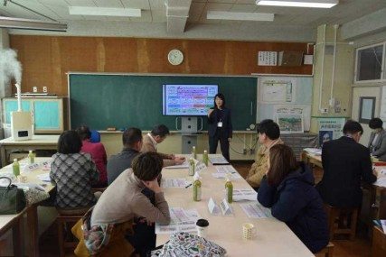 六郷小学校の学校運営協議会の様子