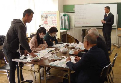 宮和田小学校の学校運営協議会の様子