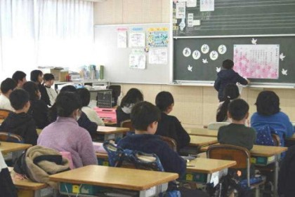 白山小学校の授業参観の様子