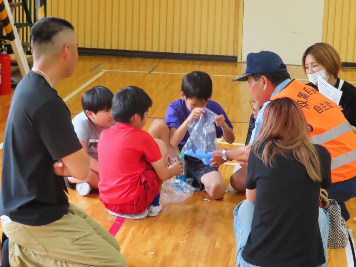 久賀小学校4年生の防災学習の様子